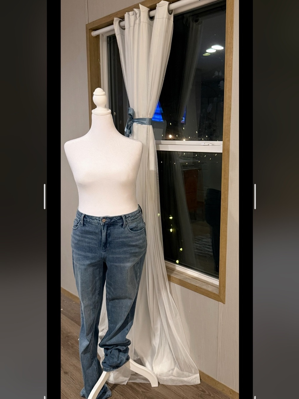 Laurie Felt Baby Bell Jeans in Medium Blue Denim